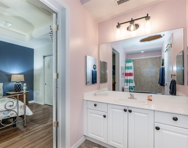 5125 Melbourne Street - Photo Thumbnail 46