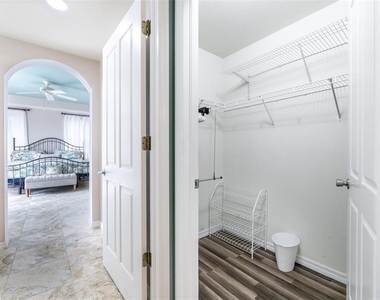 5125 Melbourne Street - Photo Thumbnail 37