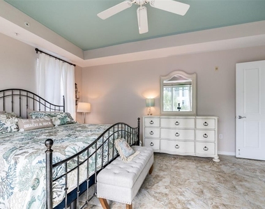 5125 Melbourne Street - Photo Thumbnail 28