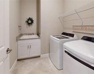 1464 Saddlewood Circle - Photo Thumbnail 8