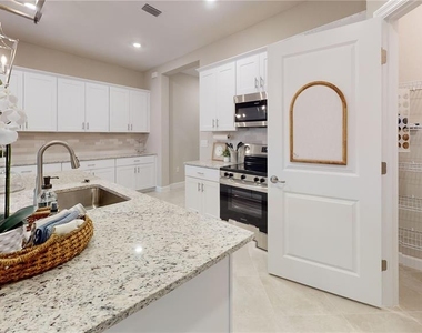 1464 Saddlewood Circle - Photo Thumbnail 4
