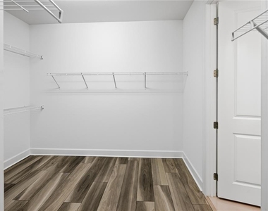 7849 Mainsail Lane - Photo Thumbnail 33