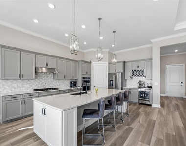 7849 Mainsail Lane - Photo Thumbnail 12
