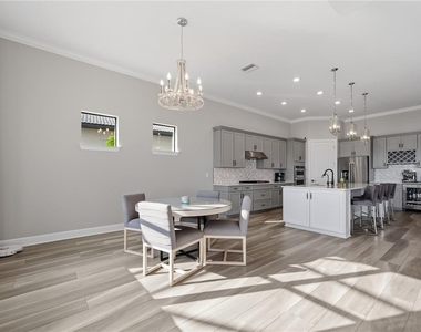 7849 Mainsail Lane - Photo Thumbnail 18