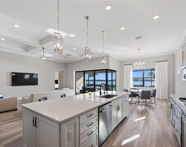 7849 Mainsail Lane - Photo Thumbnail 16