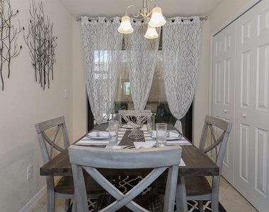 5528 Palmer Circle - Photo Thumbnail 9