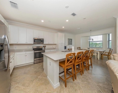 17510 Gawthrop Drive - Photo Thumbnail 7