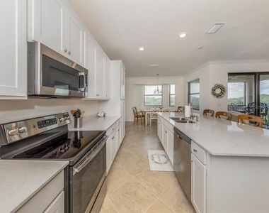 17510 Gawthrop Drive - Photo Thumbnail 10
