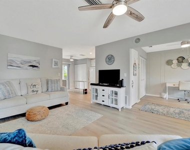 4105 35th Avenue W - Photo Thumbnail 20