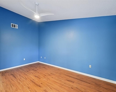 227 Southampton Drive - Photo Thumbnail 26