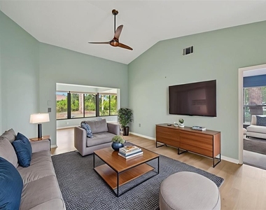 227 Southampton Drive - Photo Thumbnail 5