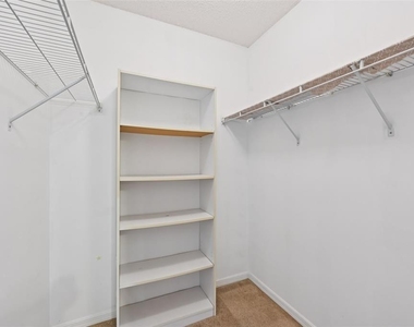227 Southampton Drive - Photo Thumbnail 25