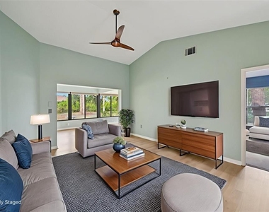 227 Southampton Drive - Photo Thumbnail 4