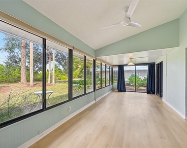 227 Southampton Drive - Photo Thumbnail 10