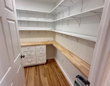 2729 Nodosa Drive - Photo Thumbnail 11