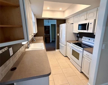 2729 Nodosa Drive - Photo Thumbnail 7