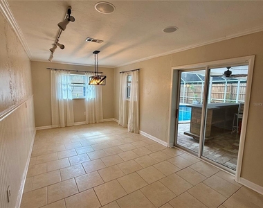 2729 Nodosa Drive - Photo Thumbnail 15