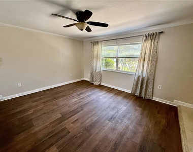 2729 Nodosa Drive - Photo Thumbnail 5