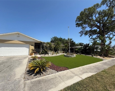 2729 Nodosa Drive - Photo Thumbnail 2