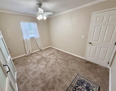 2729 Nodosa Drive - Photo Thumbnail 24