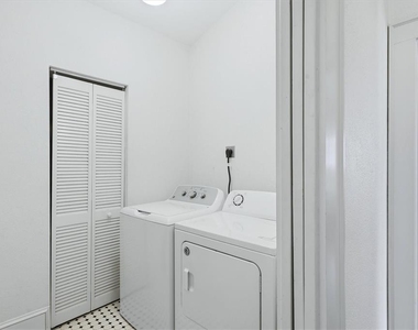1828 Grove Street - Photo Thumbnail 26