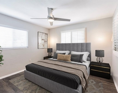 1720 Colleen Street - Photo Thumbnail 18