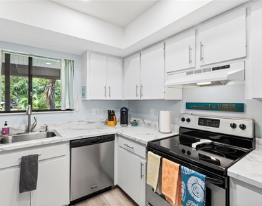 3500 El Conquistador Parkway - Photo Thumbnail 12