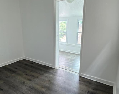 450 Hanover Avenue - Photo Thumbnail 7
