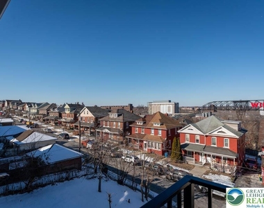 1275 E 4th Street - Photo Thumbnail 18