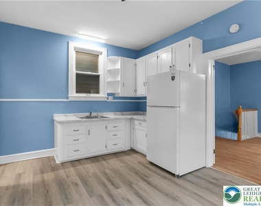 746 N Washington Street - Photo Thumbnail 8