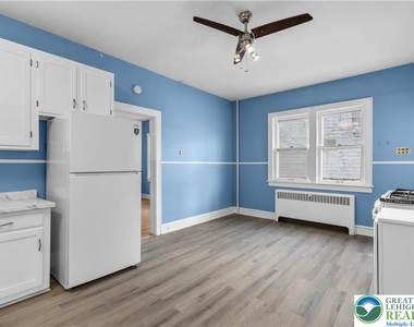 746 N Washington Street - Photo Thumbnail 5