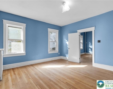 746 N Washington Street - Photo Thumbnail 11