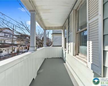 746 N Washington Street - Photo Thumbnail 2
