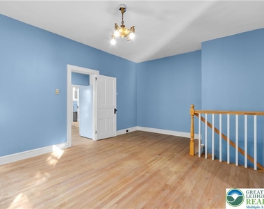746 N Washington Street - Photo Thumbnail 9