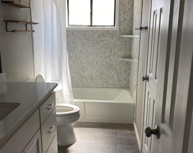 11245 Quintana Drive - Photo Thumbnail 6