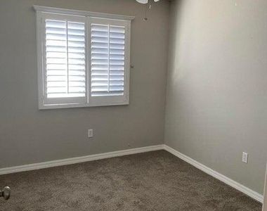11245 Quintana Drive - Photo Thumbnail 4