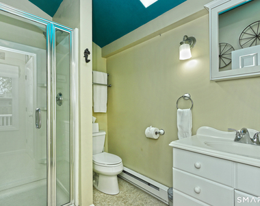 13 Billow Road - Photo Thumbnail 16