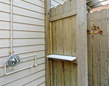 13 Billow Road - Photo Thumbnail 23