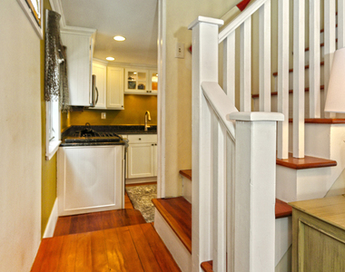 13 Billow Road - Photo Thumbnail 14