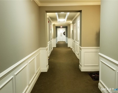 424 Center Meadow Lane - Photo Thumbnail 2
