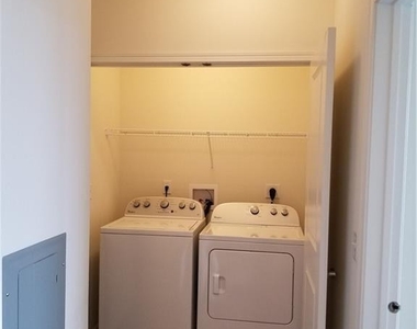 424 Center Meadow Lane - Photo Thumbnail 17