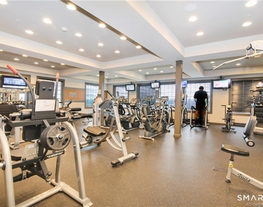 424 Center Meadow Lane - Photo Thumbnail 23