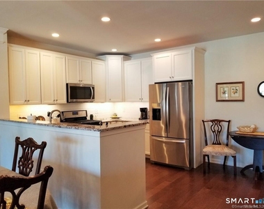 424 Center Meadow Lane - Photo Thumbnail 7