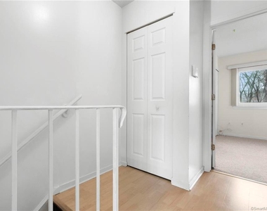 360 Spring Street - Photo Thumbnail 14