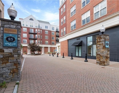15 Dinah Street - Photo Thumbnail 32