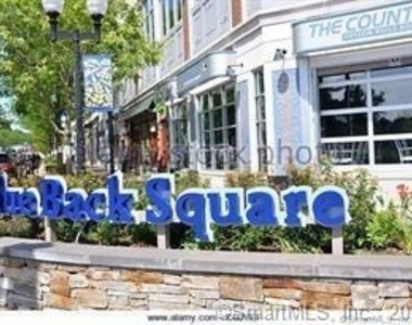 15 Dinah Street - Photo Thumbnail 27