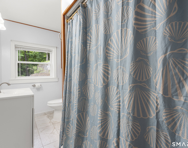 399 Hawthorne Avenue - Photo Thumbnail 27