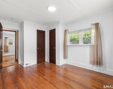 399 Hawthorne Avenue - Photo Thumbnail 18