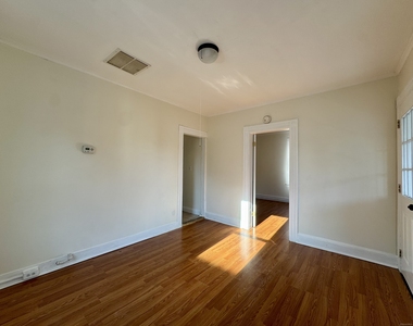 14 Culvert Street - Photo Thumbnail 7