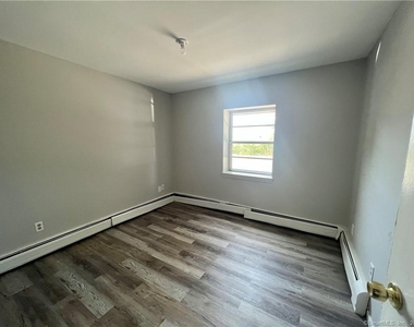 85 Union Avenue - Photo Thumbnail 5